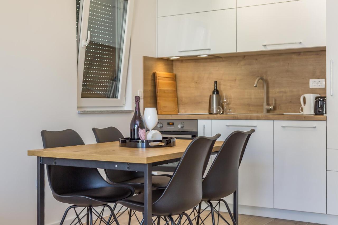 Luxury 2 Bedroom Apartment With Sea View Baska Voda Luaran gambar