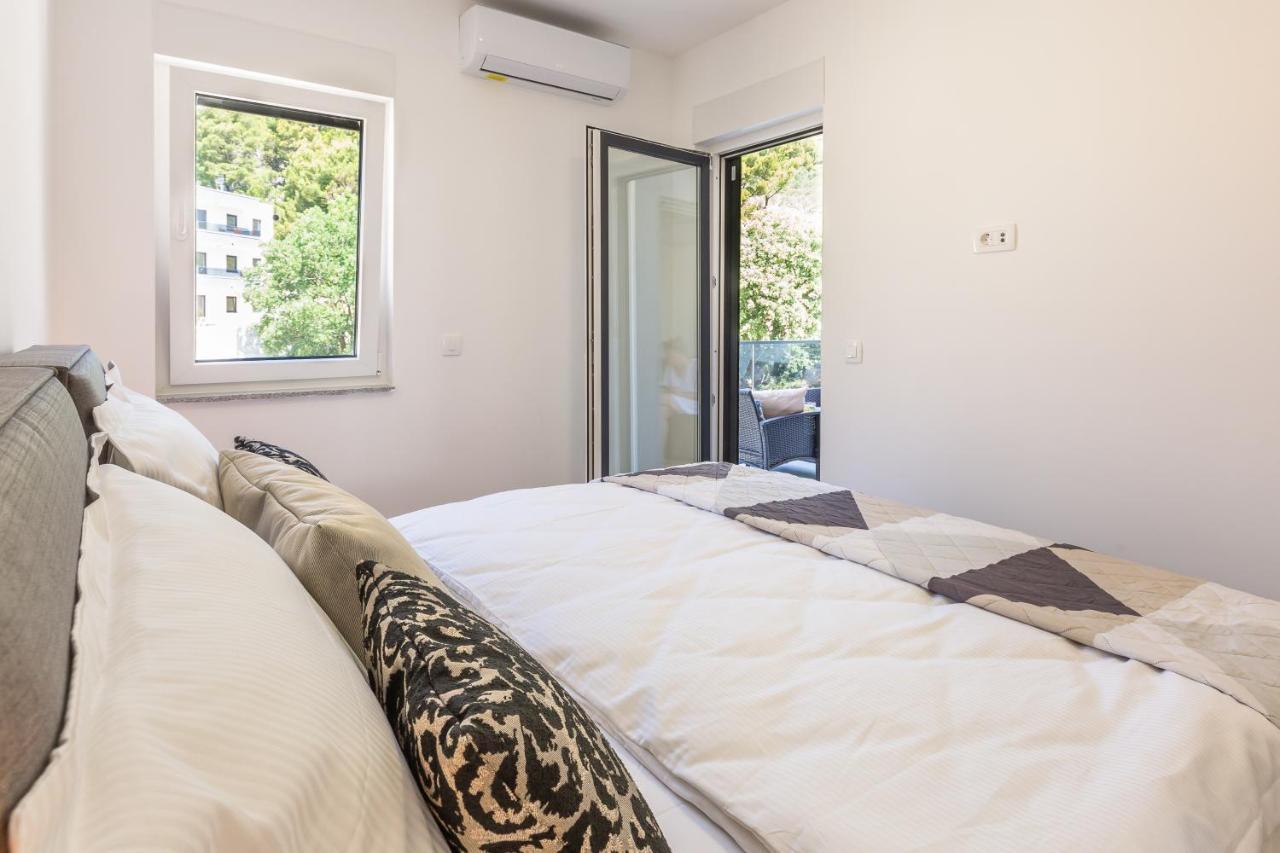 Luxury 2 Bedroom Apartment With Sea View Baska Voda Luaran gambar