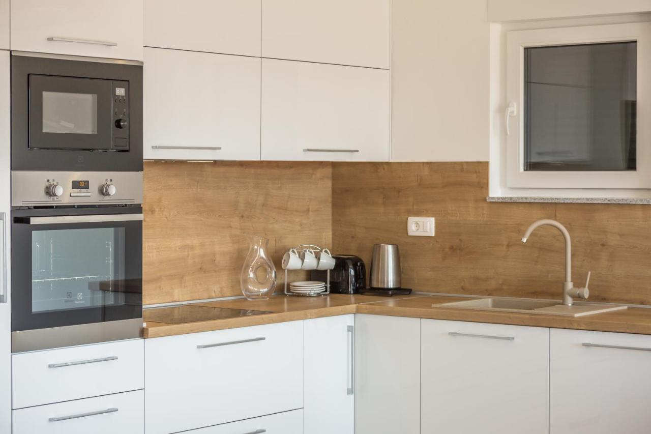 Luxury 2 Bedroom Apartment With Sea View Baska Voda Luaran gambar