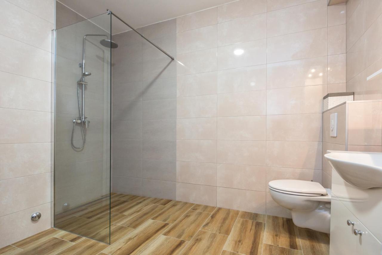 Luxury 2 Bedroom Apartment With Sea View Baska Voda Luaran gambar