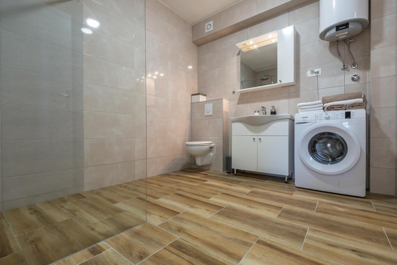 Luxury 2 Bedroom Apartment With Sea View Baska Voda Luaran gambar